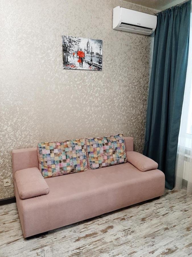 1 Stop From Railway Station Apartamento Kiev Exterior foto
