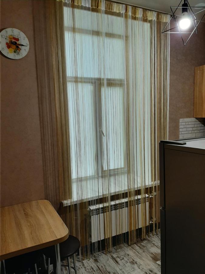 1 Stop From Railway Station Apartamento Kiev Exterior foto