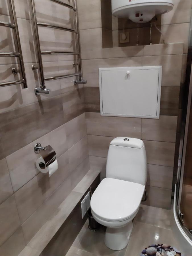 1 Stop From Railway Station Apartamento Kiev Exterior foto